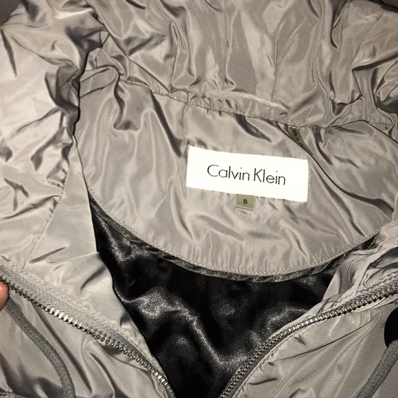 Calvin Klein puffer vest - Picture 2 of 2